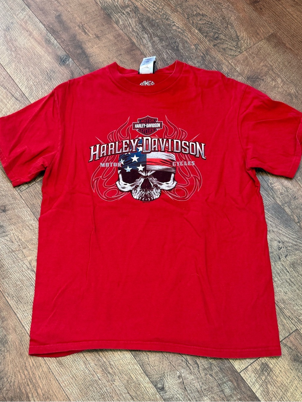 Harley-Davidson Red Short Sleeve Skull Flag Graphic Tee